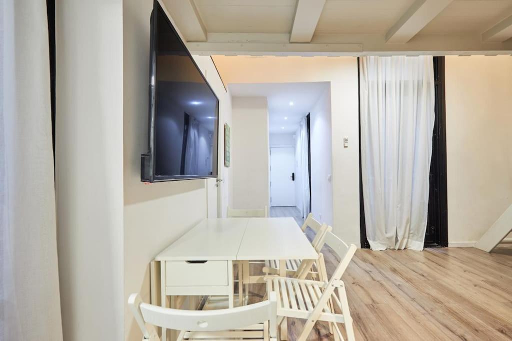 Apartamento Con Encanto En Sol - Madrid #A Eksteriør billede